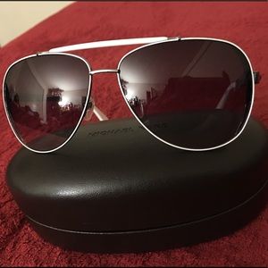 MICHAEL KORS KENDALL White & Gunmetal Aviator